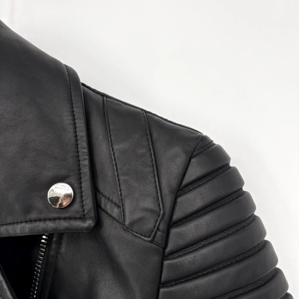 DAUNTLESS NYC | Vegan Leather Moto Biker Jacket in Black | S - Picture 7 of 14